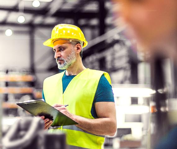 Salarié dans une usine